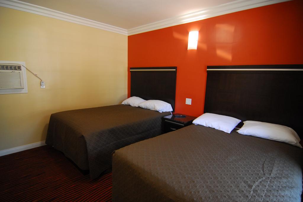 - Near Universal Hollywood Motel Los Angeles